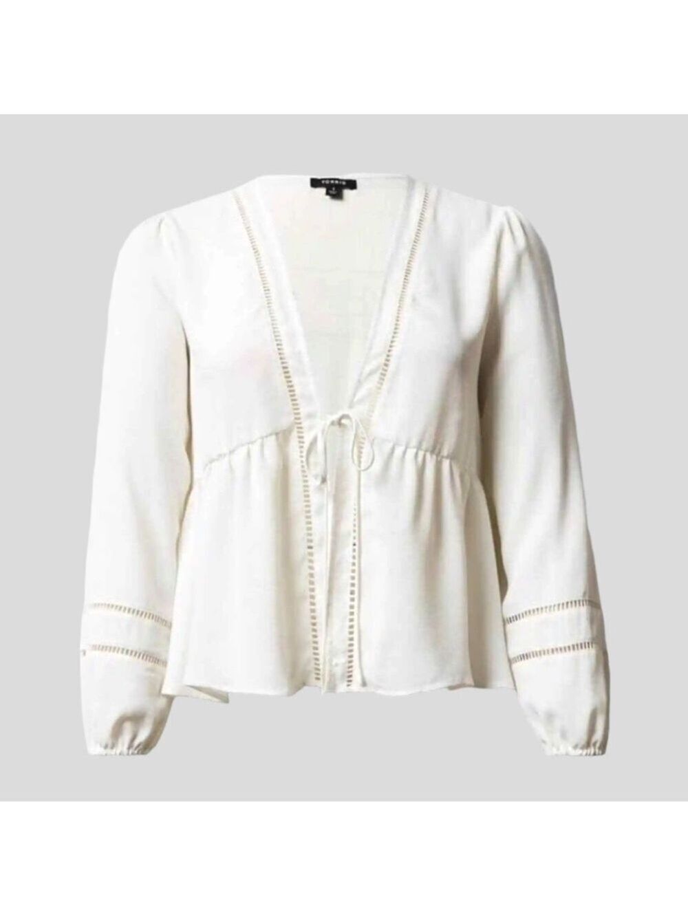 Torrid 2 Women’s White Eyelet Top Front Lace-up Cottagecore, Boho Long Sleeve